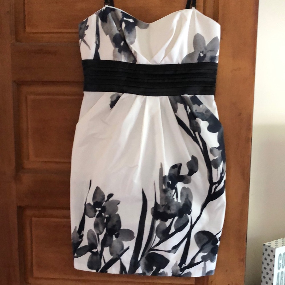 Gorgeous le chateau dress